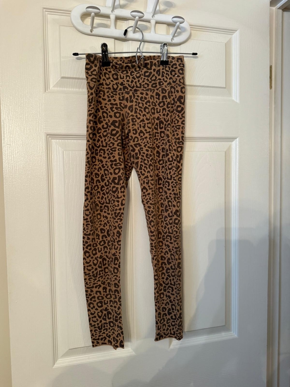 Aritzia Leopard Print Brown Stretch Leggings